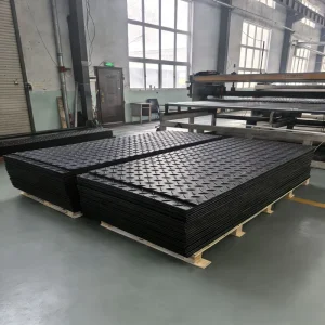 4×8 Interlocking HDPE Road Mats Portable Ground Protection Panels for Muddy Job Sites Heavy Equipment and Utility Work