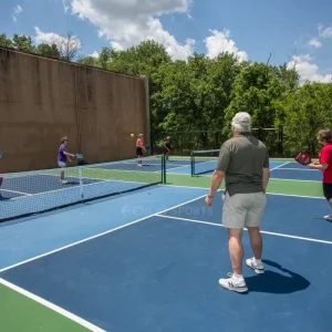 Acrylic Surface PVC Pickleball Roll Multi-Purpose Sports Flooring for Clubs and Schools