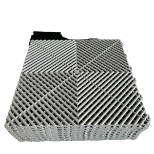 Anti-Slip PP Plastic Garage Floor Tiles Interlocking Vinyl Flooring for Car Wash Shops and Detail Stores