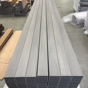 Co-Extruded WPC Decking, Easy Installation, Waterproof, Anti-UV, for Garden and Swimming Pool Outdoor Flooring