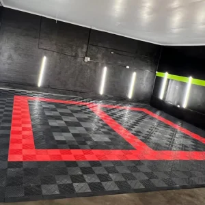 Custom PP Interlocking Garage Floor Tiles Car Wash Room Decking Anti-Slip