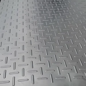 Customizable SBR NBR Rubber Mat Flooring for Horses and Cattle with 65 Duro Hardness Offering Cutting and Moulding Services