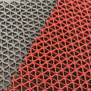 Customized Eco Friendly Washable Tufted PVC S Mats Anti Slip Water Resistant Square Medium Thickness Geometric Pattern Hotel