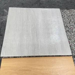 Durable EPDM Non Slip Shock Absorbing Eco Friendly Gym Flooring Tile Anti Slip Rubber for Garden and Park Use