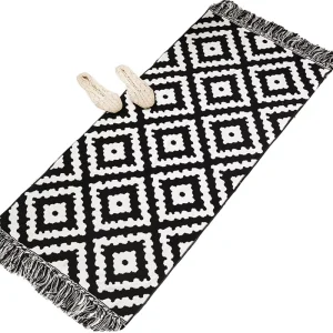 Durable Fluffy Square Anti-Slip Handmade Cushioned Polyester Rugs Black White Washable