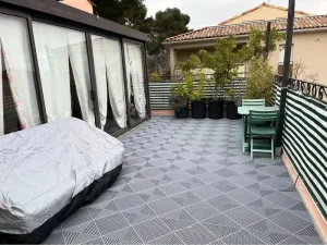 Easy-Clean PP Modular Interlocking Garage Floor Tiles for Car Detailing Shops