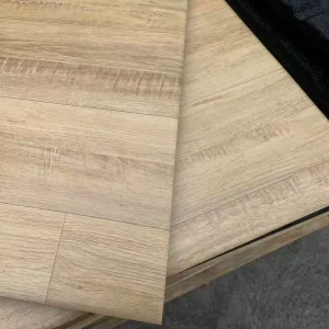 Eco Friendly Shock Absorption Wood Grain Surface Rubber Flooring Mat for and Gym