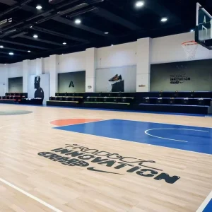 Eco Friendly Solid Wood Flooring Soft Waterproof and Fireproof FIBA Level for Indoor Basketball Badminton