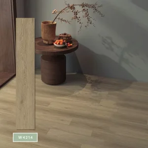 Eco Friendly Waterproof Wood Color UV Coating Plastic Flooring 4mm 5mm 6mm with Click System for Indoor Decor