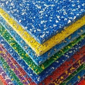 Environmentally Friendly 1-3mm EPDM Rubber Mulch Granules Soccer Playground Gym Flooring Artificial Grass Customized Running
