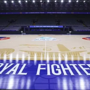 FIBA BWF ITTF Certified Basketball Court Engineered Maple Flooring 18mm Shock Absorption B1 Fire Resistance