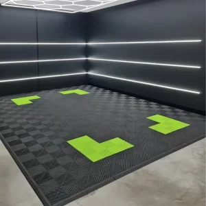 GA490 Diamond Plate Interlocking PP Garage and Workshop Floor Tile, Anti-Slip, Wear- and Chemical-Resistant