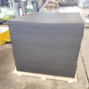 Gym Black Rubber Floor Tiles Mat with EPDM Spots