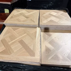 Hand curved Finished Multi layer Parquet White Oak Chevron Hardwood Composite Floor Stable Embossed Engineered Flooring Villa