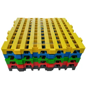 Heavy Duty PP Garage Flooring Tiles for Industrial Car Wash Station DIY Interlocking PVC Mats CE Certified