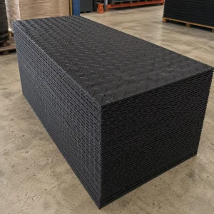 Heavy Equipment 4×8 12.7 mm HDPE Anti-Slip Composite Construction Road Mats for Bog, Mud, and Swamp Ground Protection