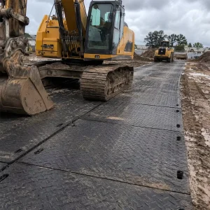 Heavy Equipment 4×8 ft HDPE 10mm Black Interlocking Anti-Slip UV-Resistant Ground Protection Mats