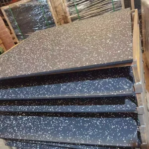 High-Density EPDM Shock-Absorbing Protective Rubber Flooring Mats 1000x1000mm Customizable for Gyms