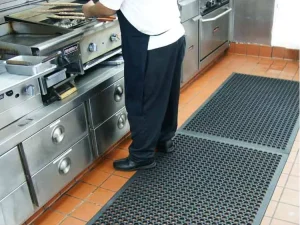 High Safety Modern Non Slip Eco Friendly SBR Rubber Kitchen Mat Commercial Grade Drainage Floor Mat with Custom Colors
