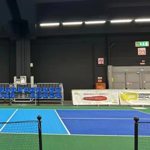 Interlocking PP Outdoor Sport Tiles for Basketball and Pickleball Courts with Vinyl Graphic Design