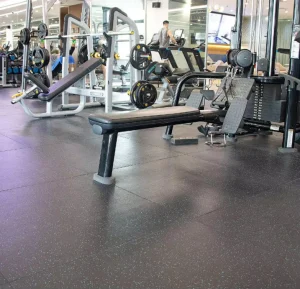 Interlocking Rubber Floor Mats Interlocking Design for Easy Installation and Removal Customizable High Abrasion Resistance