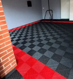 Interlocking Vinyl Garage Floor Tiles Anti-Slip Waterproof Eco-Friendly Click Installation 1.8 cm Thick for Car Wash Detailing