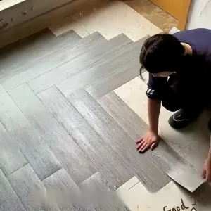 Luxury Vinyl Self Adhesive LVT Flooring Graphic Design Textured Modern Indoor Gym Wide Wear Resistant Bedroom Supermarket