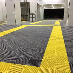 Manufacturer Direct Sales of High-quality Indoor PP Car Wash Garage Plain Vinyl Flooring Anti-Slip Eco-Friendly Interlocking