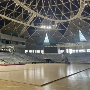 Maple Solid Wood Sports Flooring FIBA Certified High Density Fireproof 22mm Indoor Basketball Court Flooring
