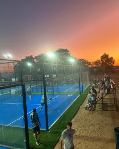 Mobile Panoramic Plate Padel Tennis Court Floating Plate Padelboll Tennis Court with Electric Tent Suspended Plate Tennis Court