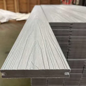 Natural Wood Grain Co-extrusion WPC Decking Solid Core Exterior Composite Flooring for Villa Terrace