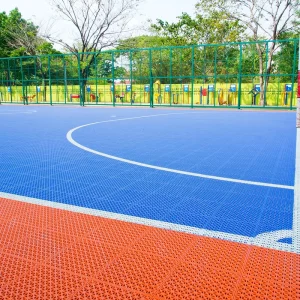 Outdoor Backyard Basketball Court PP Interlocking Flooring Tiles with Shock-Absorbing Sports Surface