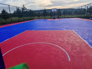 Portable Backyard Pickleball Padel Court 25x25cm PP Interlocking Tiles Suspended Flooring Weatherproof Drainage Modern Anti Slip