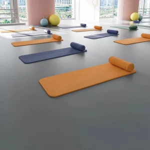 Professional Eco Friendly Anti Slip Fireproof Waterproof PVC Vinyl Flooring for Indoor Yoga Studios Dance Workshops Schools