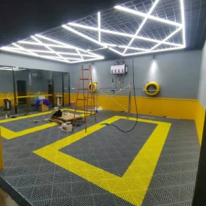 Rigid Modular Anti-Slip PP Plastic Interlocking Drainage Floor Tiles for Car Parks and Car Washes