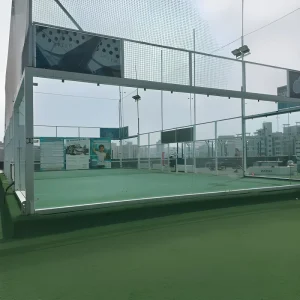Rooftop Terrace Anti-Corrosion Panoramic Padel Court with Hot-Dipped Galvanized Steel Frame