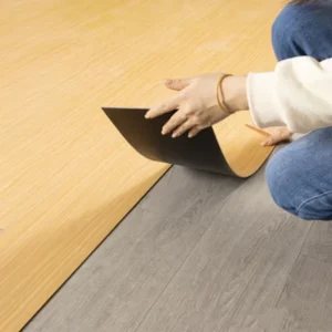 Self Stick PVC Floor Tiles Wood Grain DIY PVC Flooring For Indoor Decoration