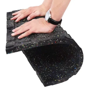 Steel Reinforced Rubber Pads Gym Floor Mats Environmentally Friendly 15-30mm Thickness Commercial Use