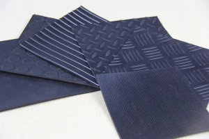 Used for Passageways Comfortable Non Slip Round Buckled Rubber Sheet Floor Mat
