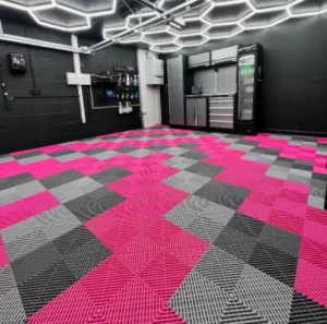 Vented Modular Interlocking Garage Floor Tiles Plastic Flooring Mat for Car Detailing Shop Exhibition Hall