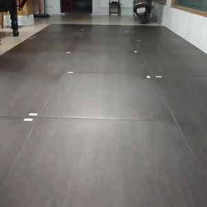 Wood Grain Surface Rubber Flooring Mat Sports Court Carpet for Strength Area and Play Area
